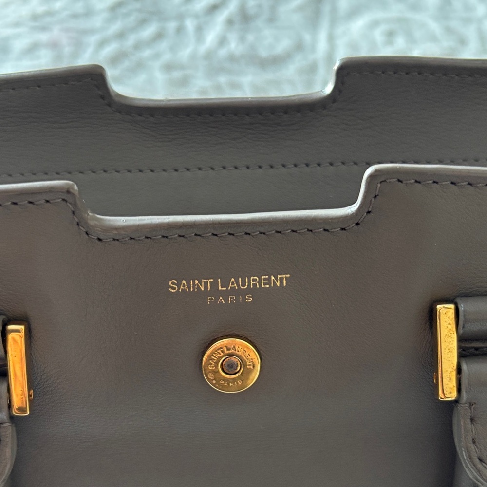 Saint Laurent Cabas Baby in Gray - Picture 7 of 16